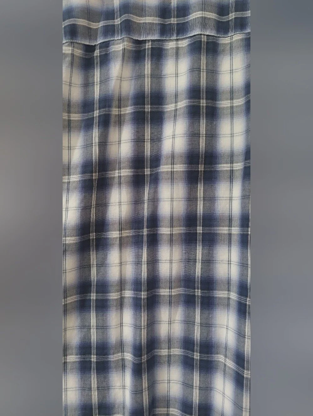 Banana Republic Men’s Navy and White Plaid Button-Down Shirt
